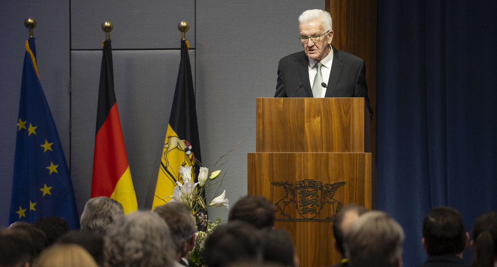Ministerpräsident Winfried Kretschmann bei seiner Rede in der Landesvertretung in Brüssel