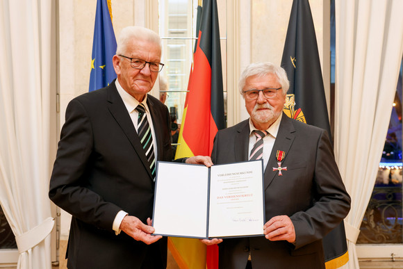 Ministerpräsident Winfried Kretschmann (links) und Gerhard Mengesdorf (rechts)