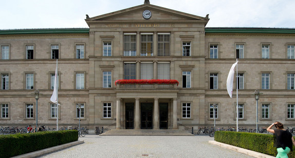 Neue Aula der Eberhard Karls Universität in Tübingen.