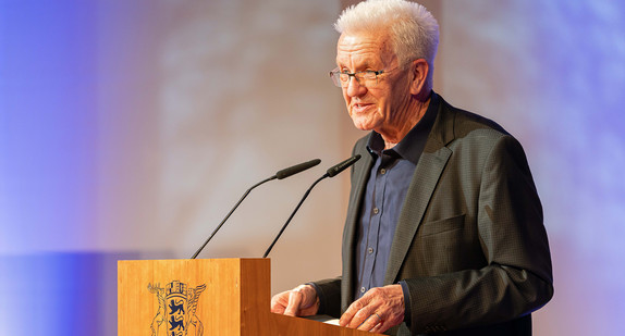 Ministerpräsident Winfried Kretschmann hält die Keynote