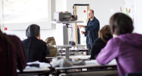 Studierende im Seminar