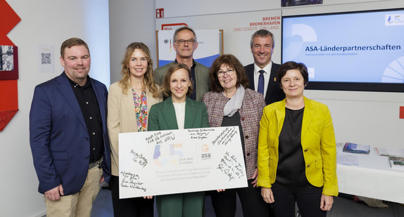 Gruppenbild anlässlich der ASA-Jubiläumsfeier am 9. Oktober 2025 in Berlin