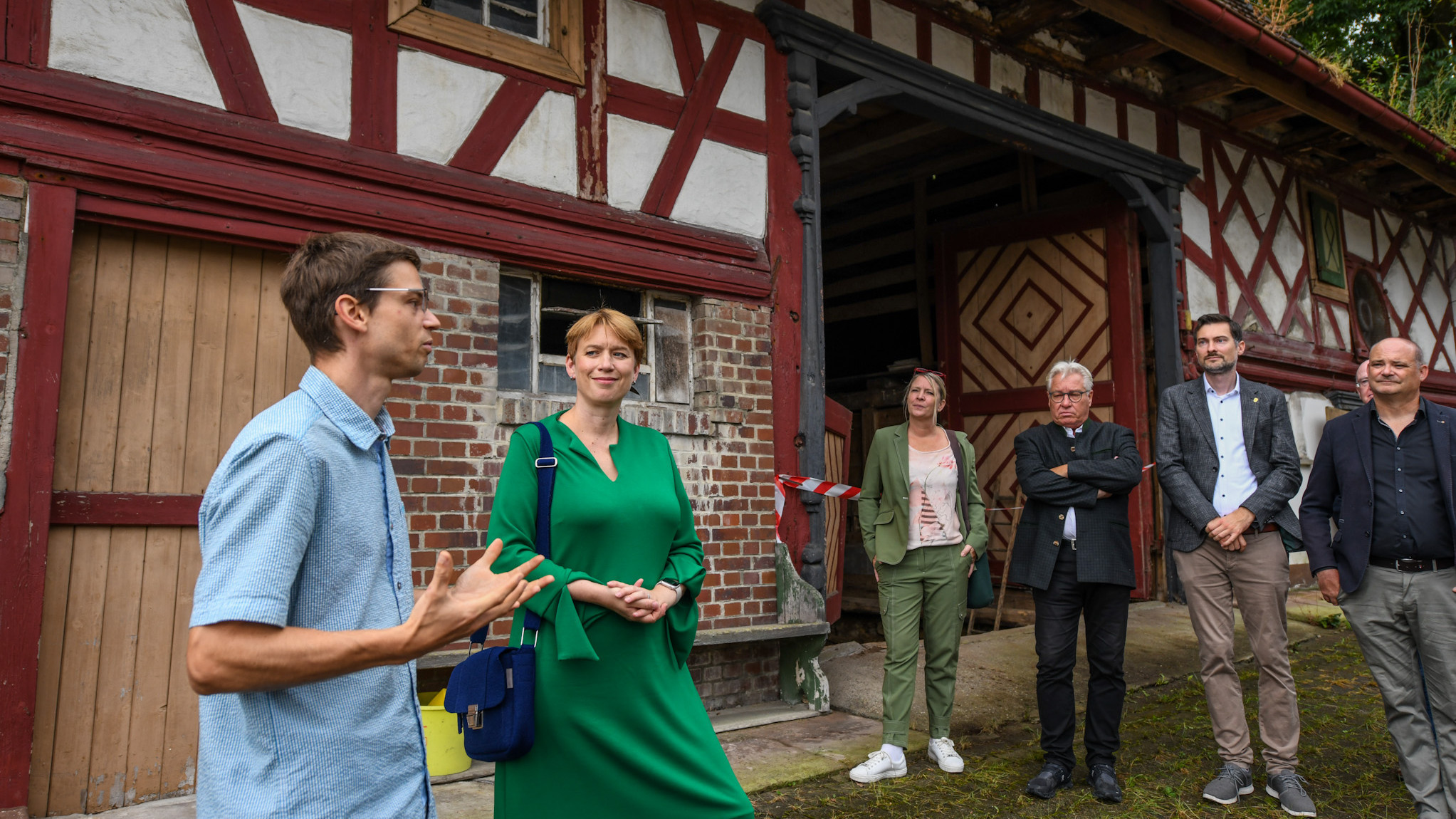 Staatssekretärin Andrea Lindlohr MdL besucht den Störz-Hof in Flözlingen