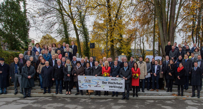 Gruppenfoto der Teilnehmerinnen und Teilnehmer der Demokratiekonferenz 2017