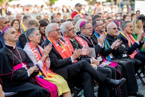 Gäste bei der Eröffnung des Katholikentags
