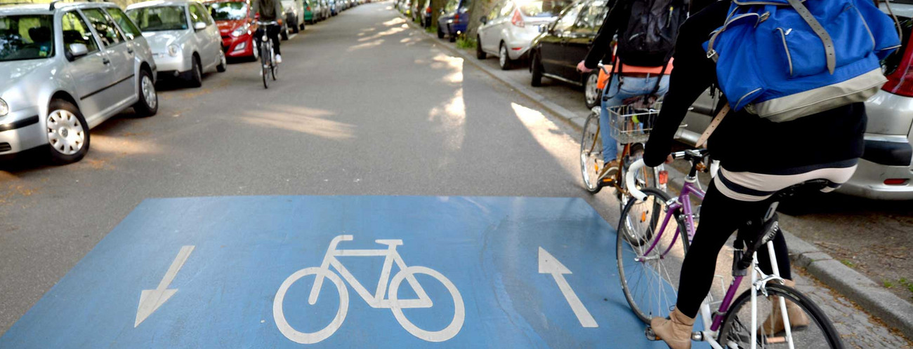 Fahrradstraße in Freiburg (Bild © dpa).