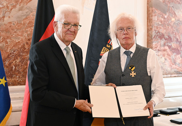 Ministerpräsident Winfried Kretschmann (links) und Ernst Heimes (rechts)