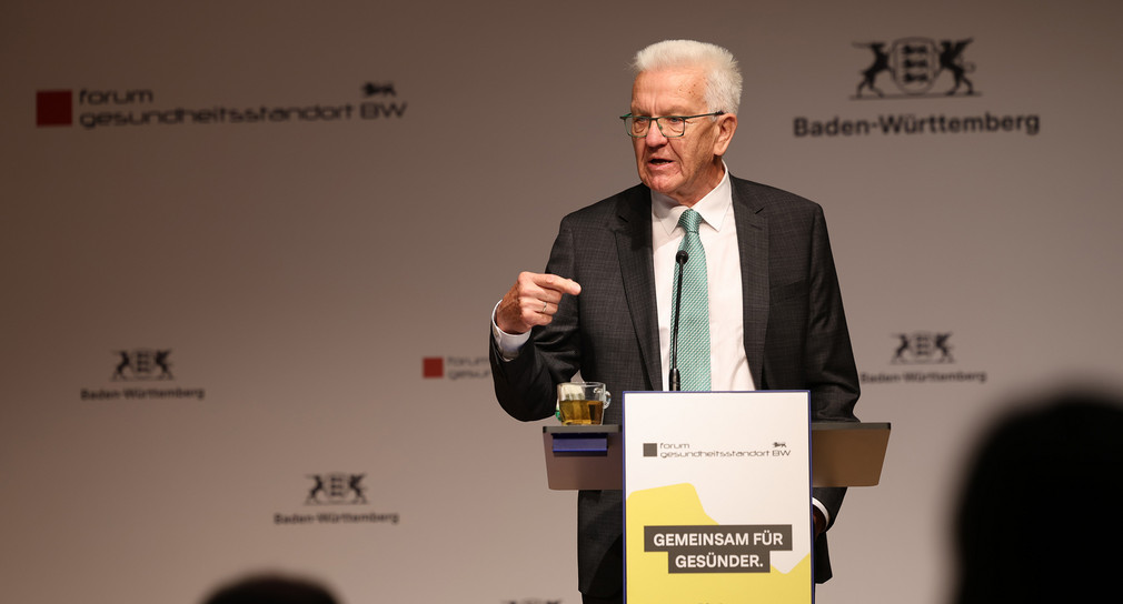 Ministerpräsident Winfried Kretschmann bei seiner Eröffnungsrede bei der Jahresveranstaltung des Forums Gesundheitsstandort Baden-Württemberg