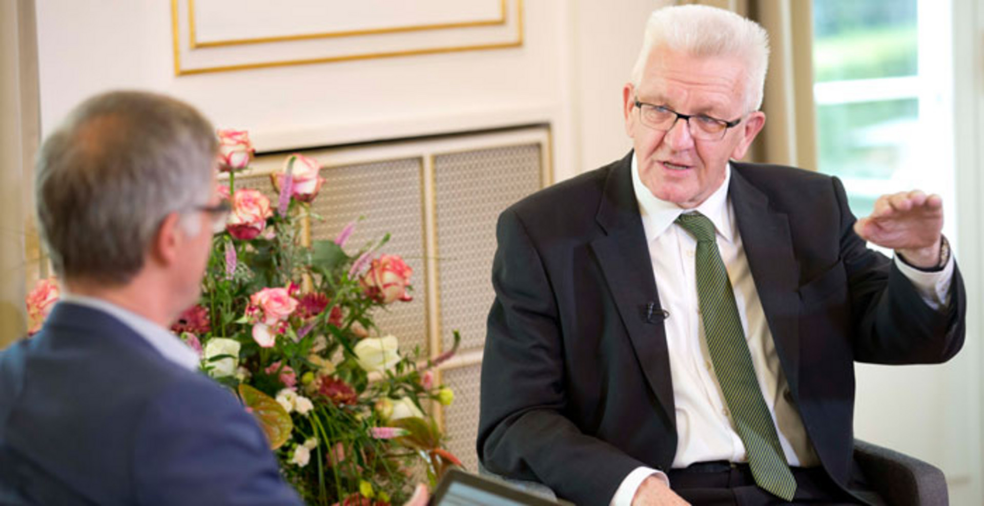 In der Online-Sprechstunde hat Ministerpräsident Winfried Kretschmann die Fragen der Bürgerinnen und Bürger beantwortet.